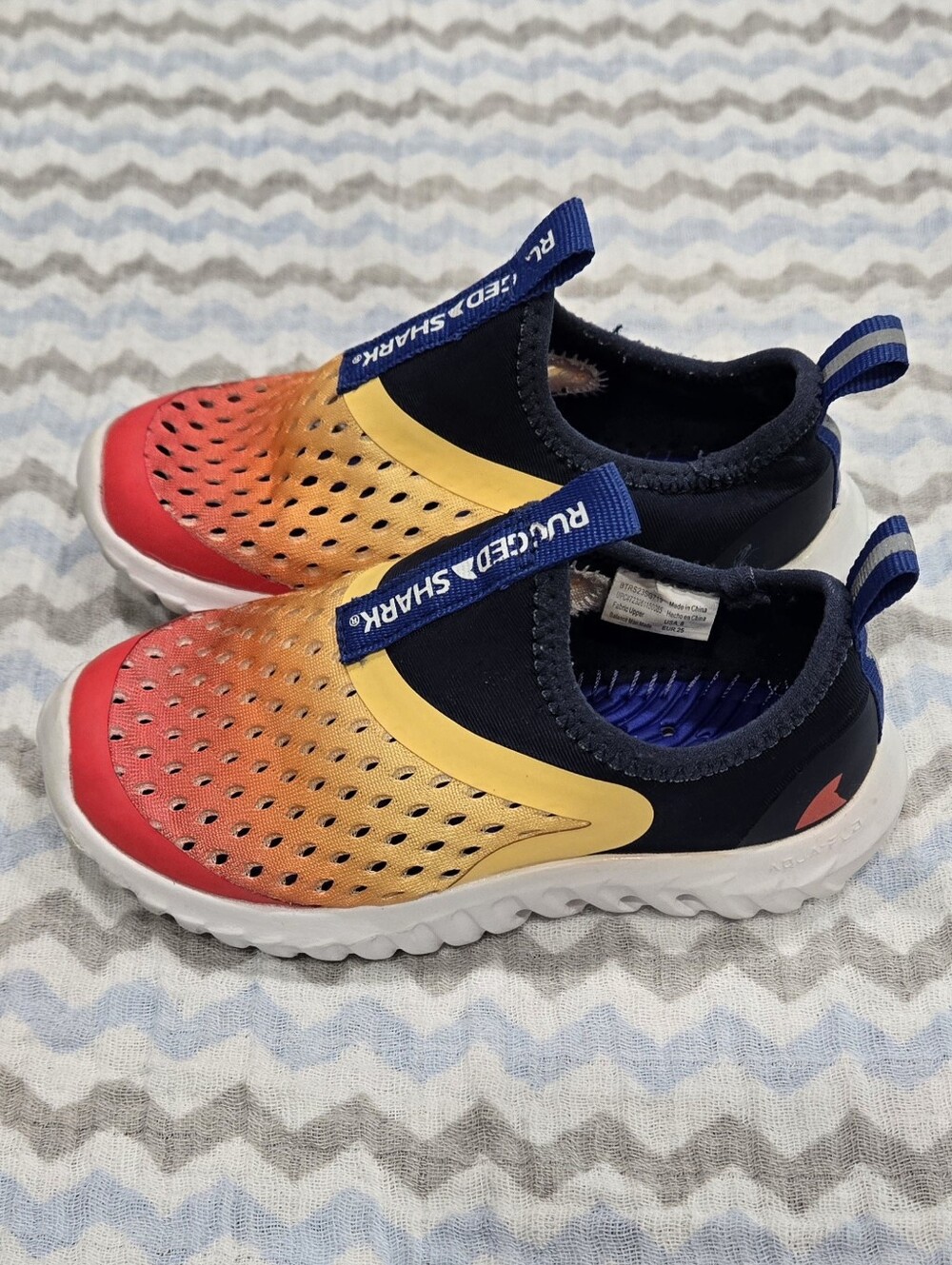 Rugged Shark Toddler Water Shoes - 8